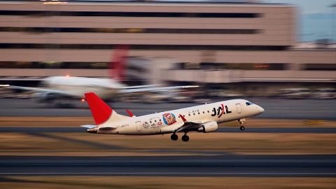 Embraer ERJ-170 2011/03/03-1